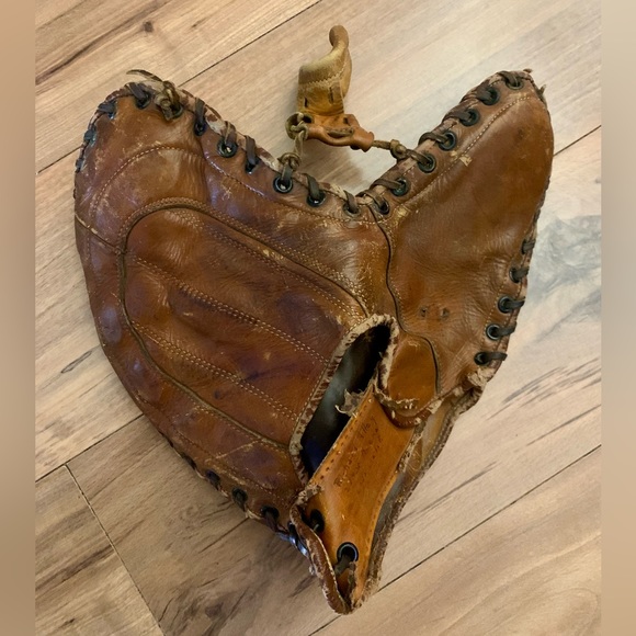 Vintage Baseball Glove Greased Palm Goldsmith “Les” Powers AB35 Horsehide, Left - Picture 2 of 4